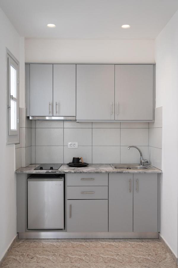White Lily Suites & Lofts - Adults Only 16 Plus Περίβολος Εξωτερικό φωτογραφία