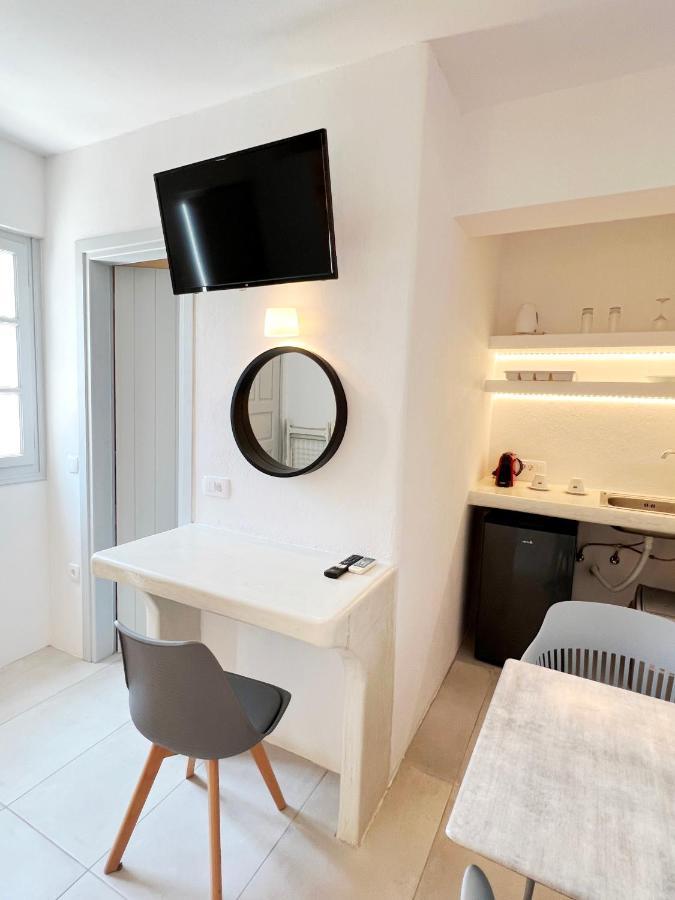 White Lily Suites & Lofts - Adults Only 16 Plus Περίβολος Εξωτερικό φωτογραφία