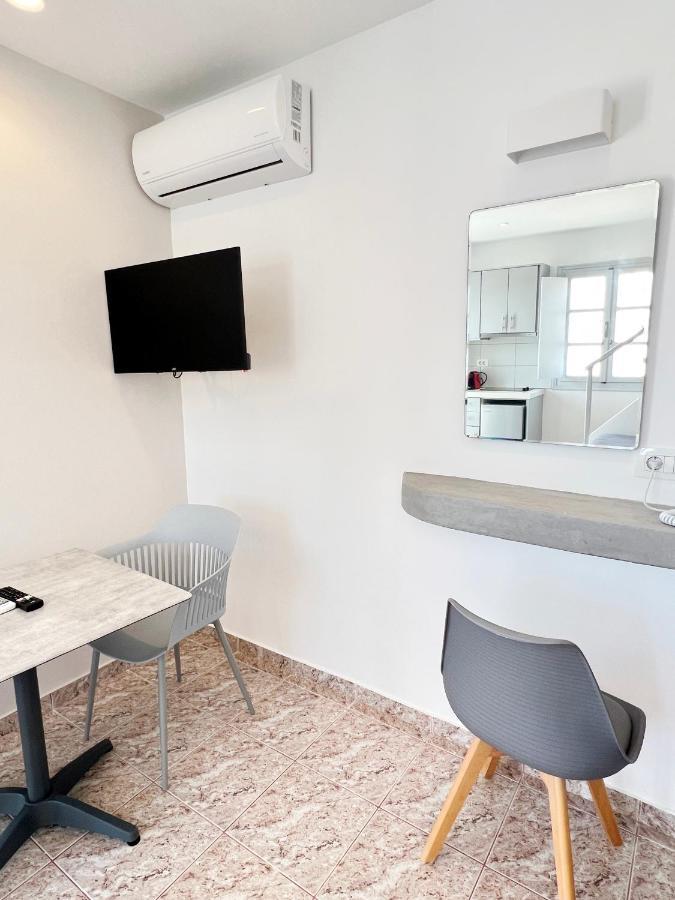 White Lily Suites & Lofts - Adults Only 16 Plus Περίβολος Εξωτερικό φωτογραφία