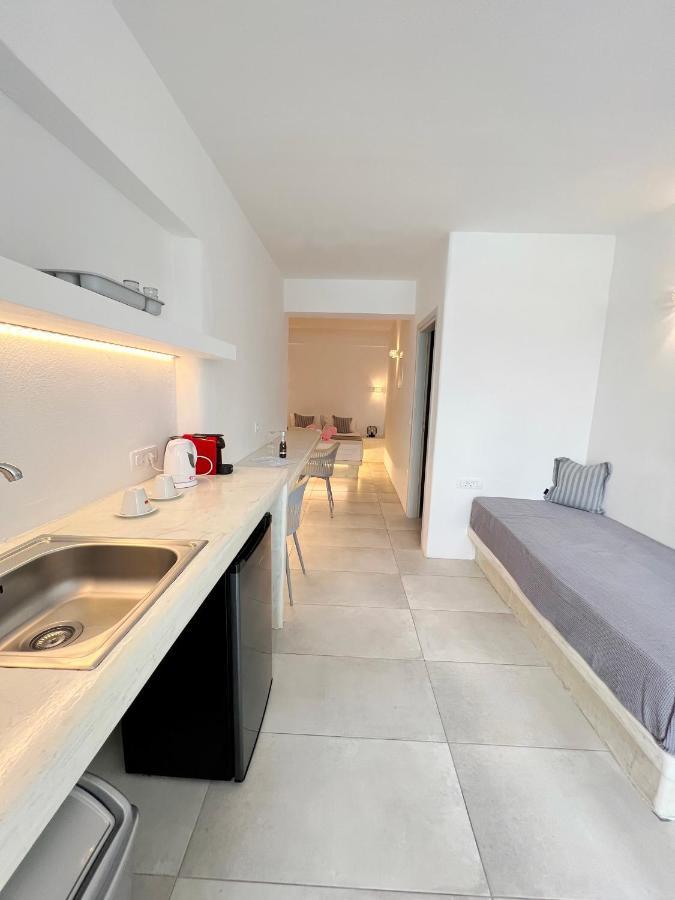 White Lily Suites & Lofts - Adults Only 16 Plus Περίβολος Εξωτερικό φωτογραφία