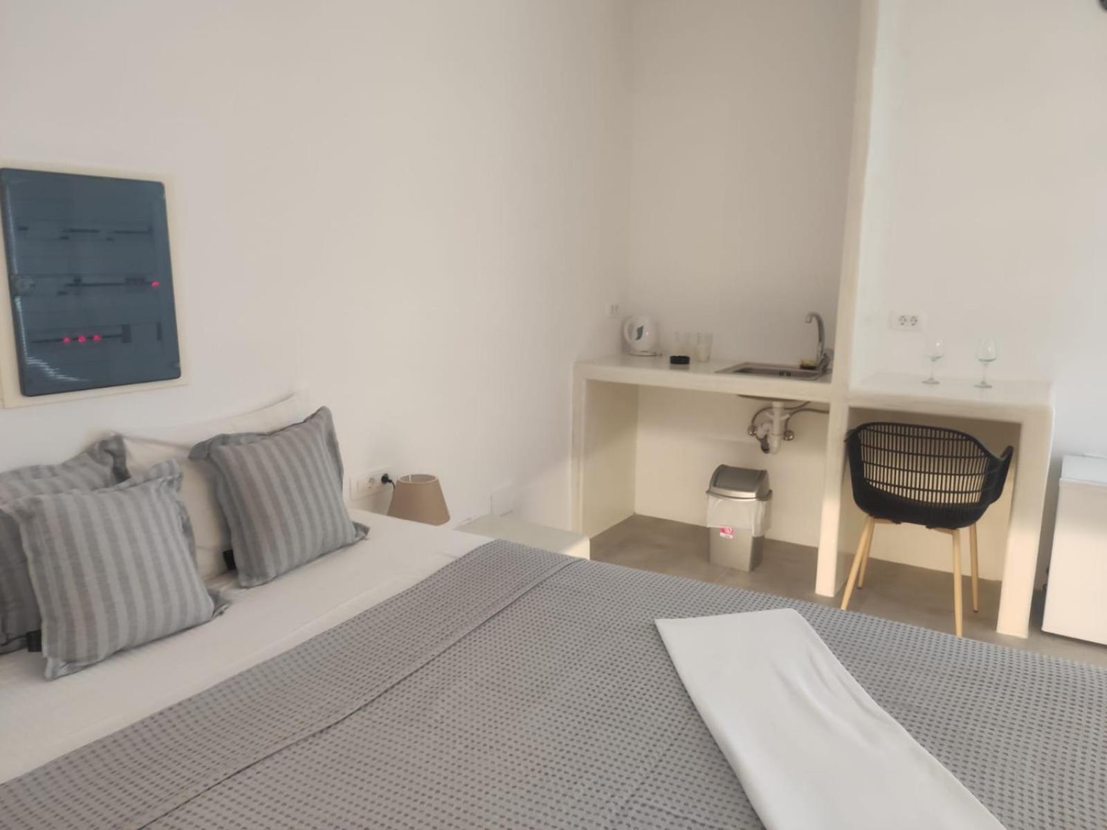 White Lily Suites & Lofts - Adults Only 16 Plus Περίβολος Εξωτερικό φωτογραφία